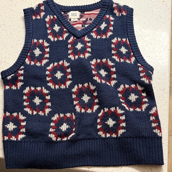 BDG Geometric Knit Sweater Vest in Navy and Red - Picture 1 of 2